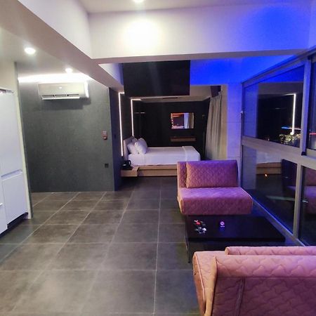 Summertime Signature Suites Agia Marina  Ngoại thất bức ảnh