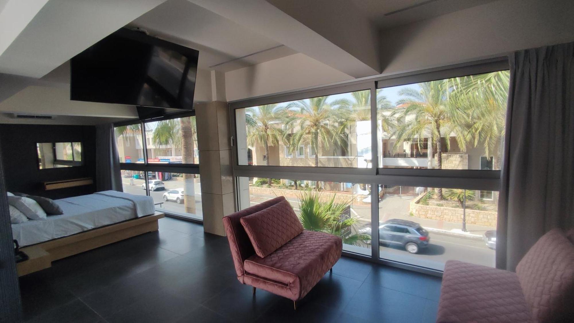 Summertime Signature Suites Agia Marina  Ngoại thất bức ảnh