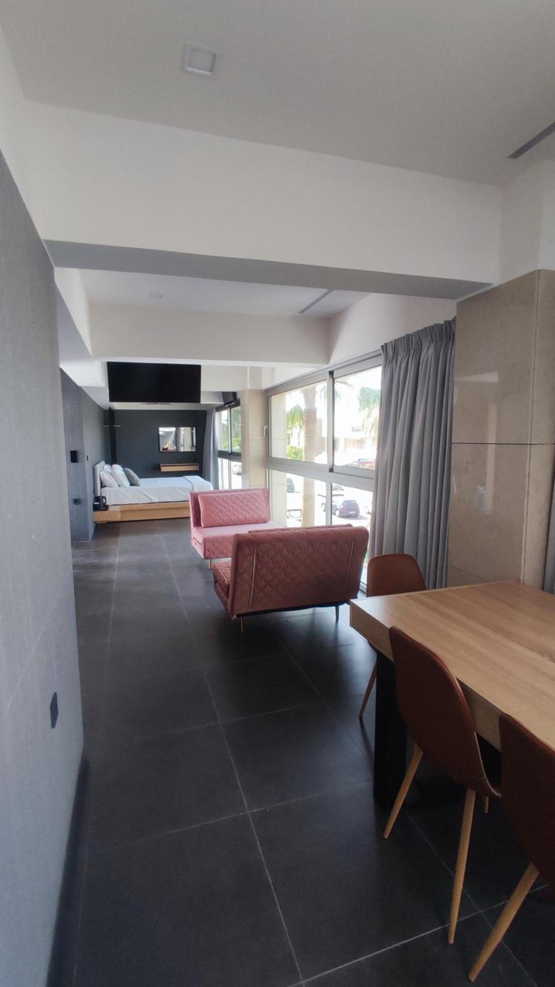Summertime Signature Suites Agia Marina  Ngoại thất bức ảnh